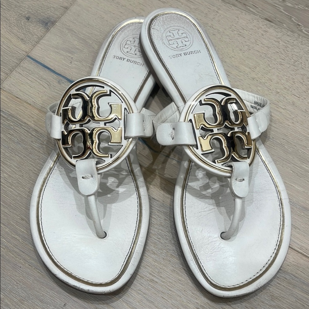 Tory Burch White Sandals with Medallion Thong Design